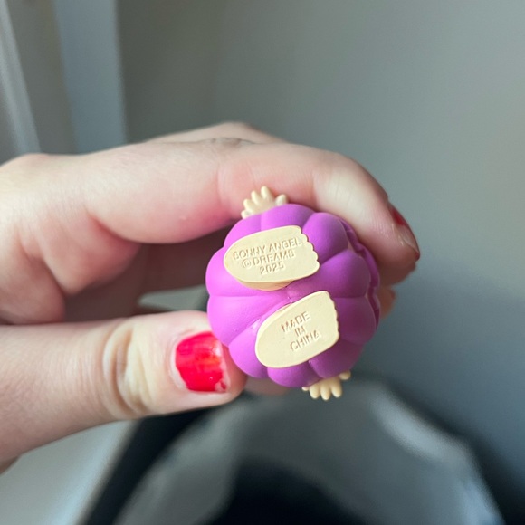 SONNY ANGEL Pumpkin Patch Lop Rabbit - Picture 4 of 6